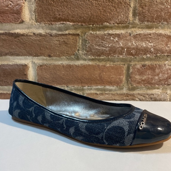 Coach shoes ballet flats signature logo patent leather blue womens 9.5 - Picture 1 of 6